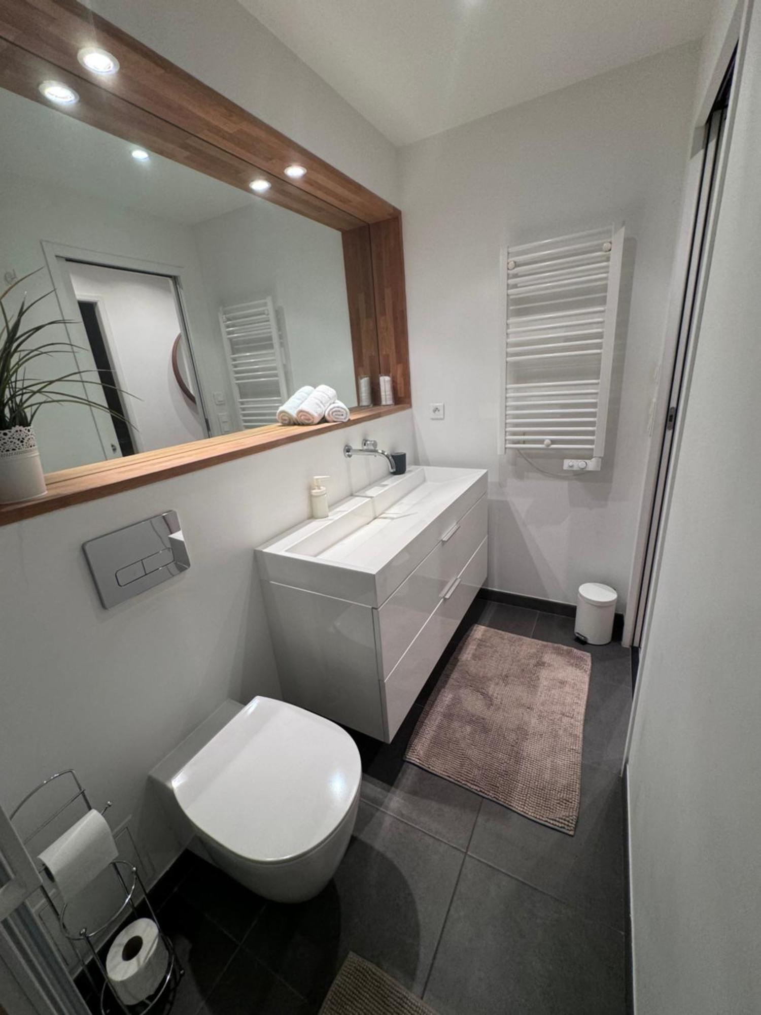 Vieil Antibes Apartment With Ac 320M From Beach Eksteriør billede
